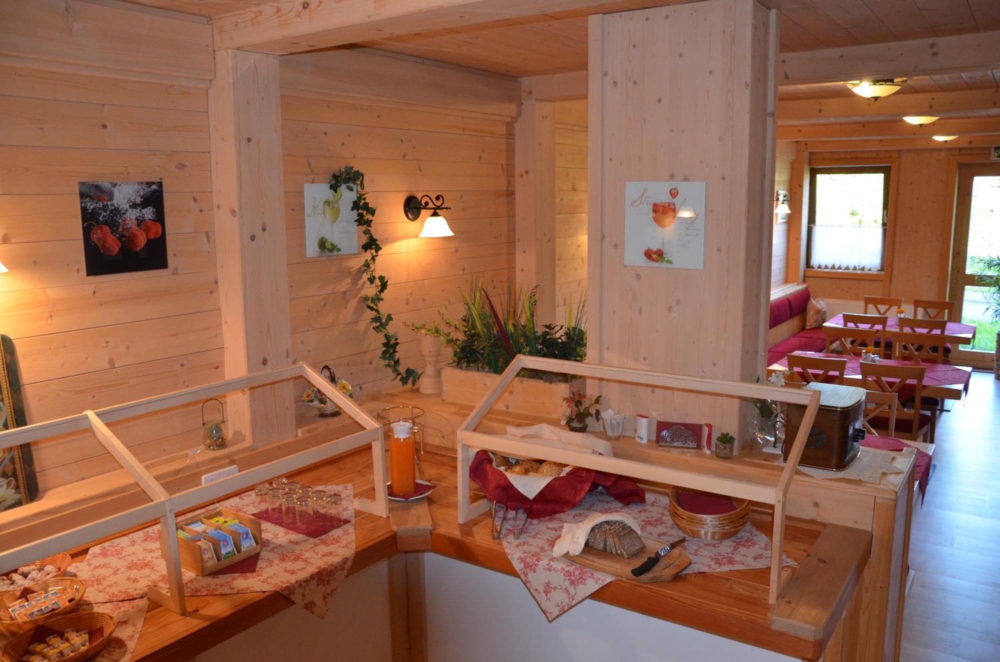 Pension Zum Schreiner Hermagor-Pressegger See Exterior foto