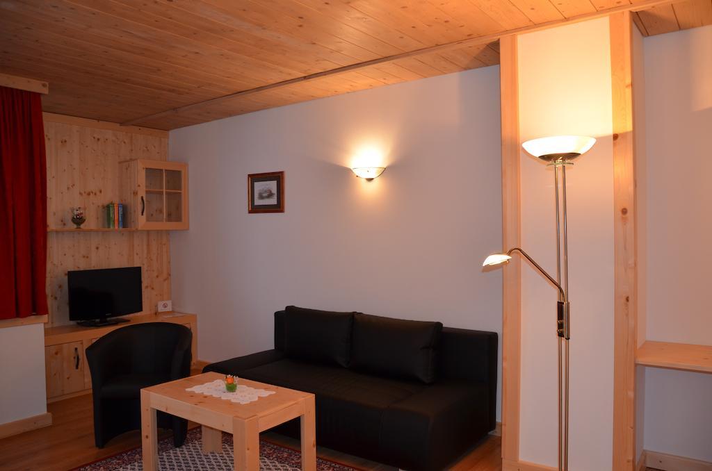 Pension Zum Schreiner Hermagor-Pressegger See Exterior foto